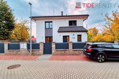 Rent of a new family house (5 + kitchenette, 156 m2), Radešovská, Prague 4 - Šeberov