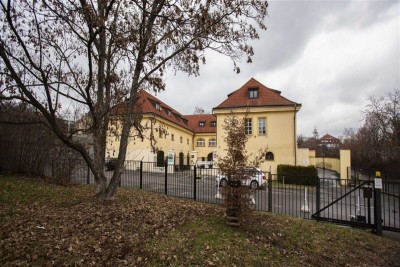 Office in a historic building just a few meters from the Strašnická metro station.