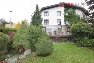 Spacious 3+1 apartment with a private garden and large terrace in a quiet part of Braník.